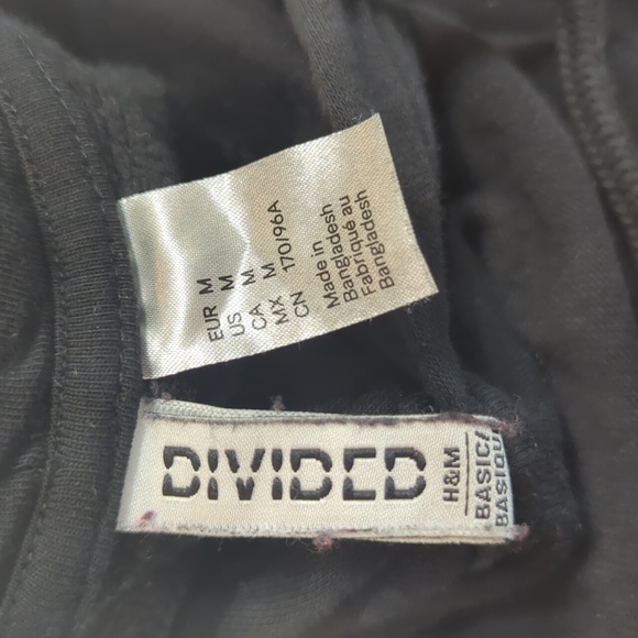 H&M Black sweatshirt - Picture 2 of 2